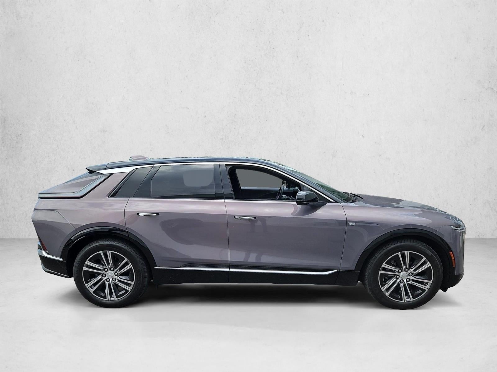 2025 Cadillac LYRIQ 4dr Luxury w/1SD
