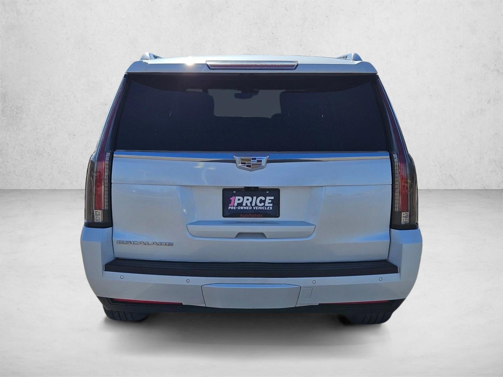 2018 Cadillac Escalade ESV 4WD Platinum