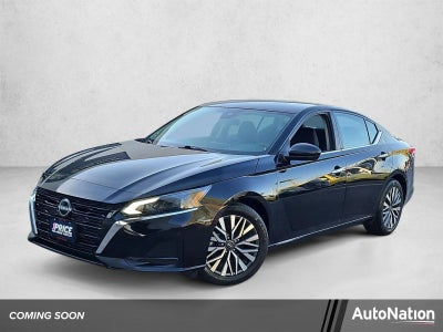 2023 Nissan Altima 2.5 SV Sedan