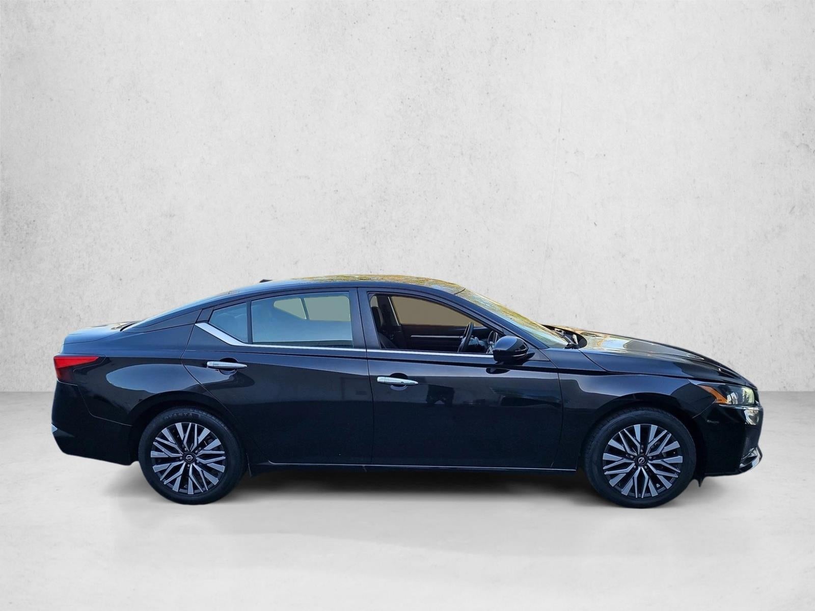 2023 Nissan Altima 2.5 SV Sedan