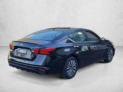 2023 Nissan Altima 2.5 SV Sedan