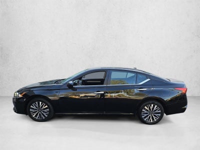 2023 Nissan Altima 2.5 SV Sedan