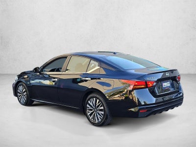 2024 Nissan Altima 2.5 SV Sedan