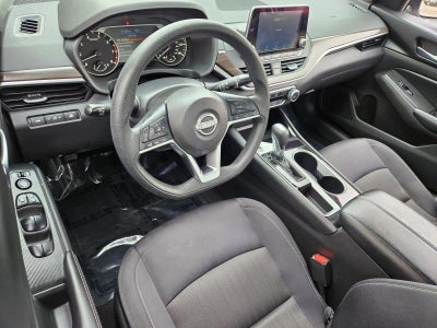 2024 Nissan Altima 2.5 SV Sedan