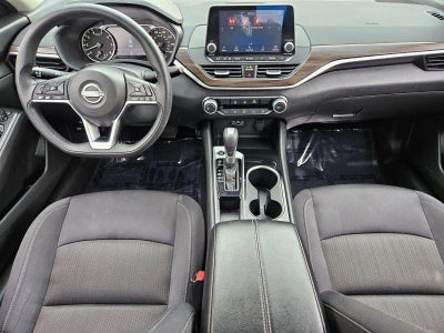 2024 Nissan Altima 2.5 SV Sedan