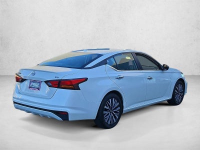 2024 Nissan Altima 2.5 SV Sedan