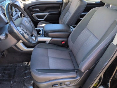 2021 Nissan Titan 4x4 Crew Cab SV