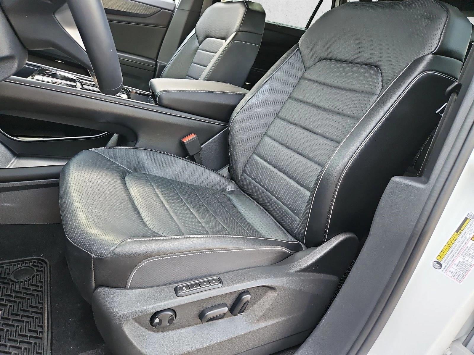 2024 Volkswagen Atlas Cross Sport 2.0T SEL R-Line 4MOTION