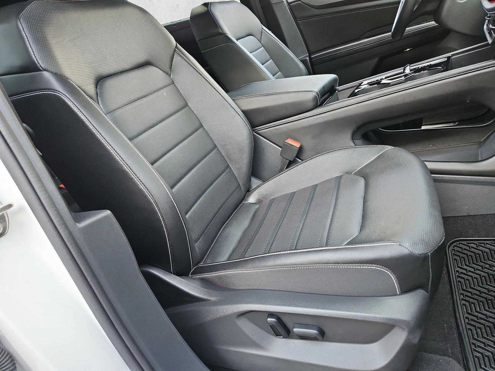 2024 Volkswagen Atlas Cross Sport 2.0T SEL R-Line 4MOTION