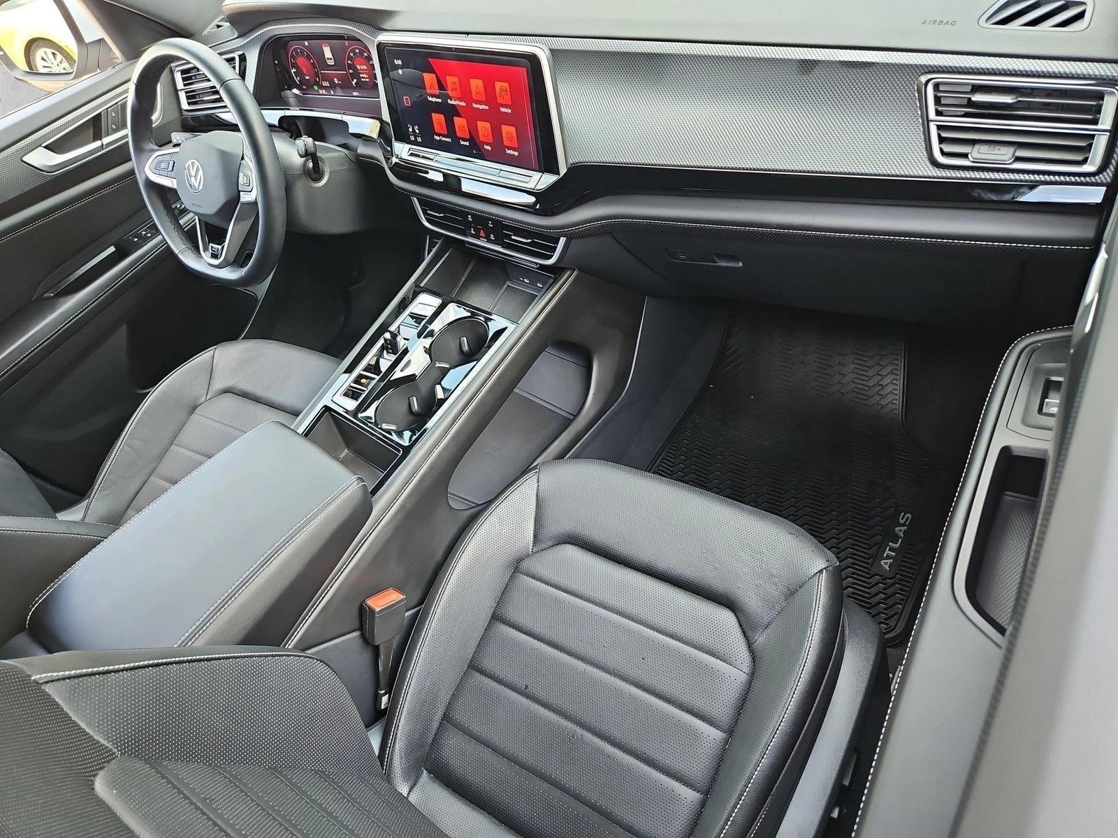 2024 Volkswagen Atlas Cross Sport 2.0T SEL R-Line 4MOTION