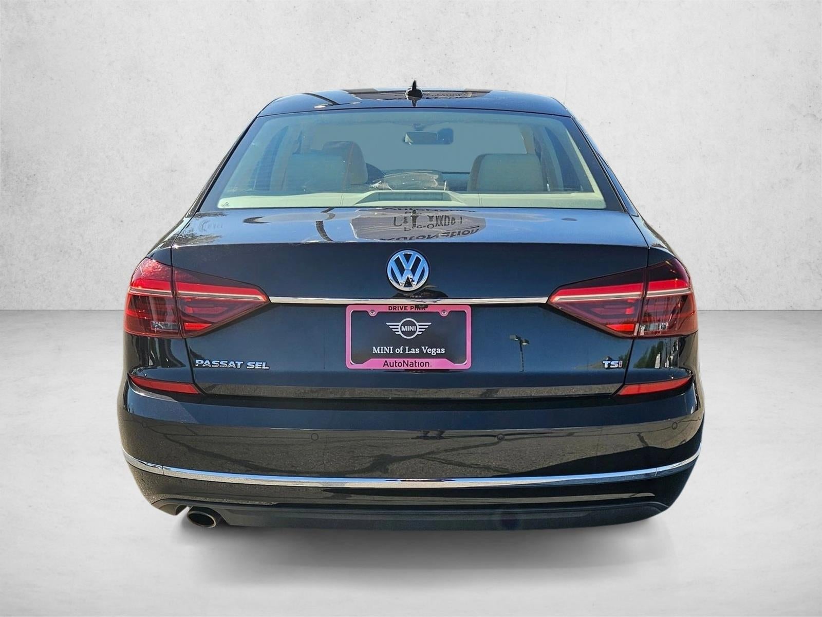 2018 Volkswagen Passat 2.0T SEL Premium Auto