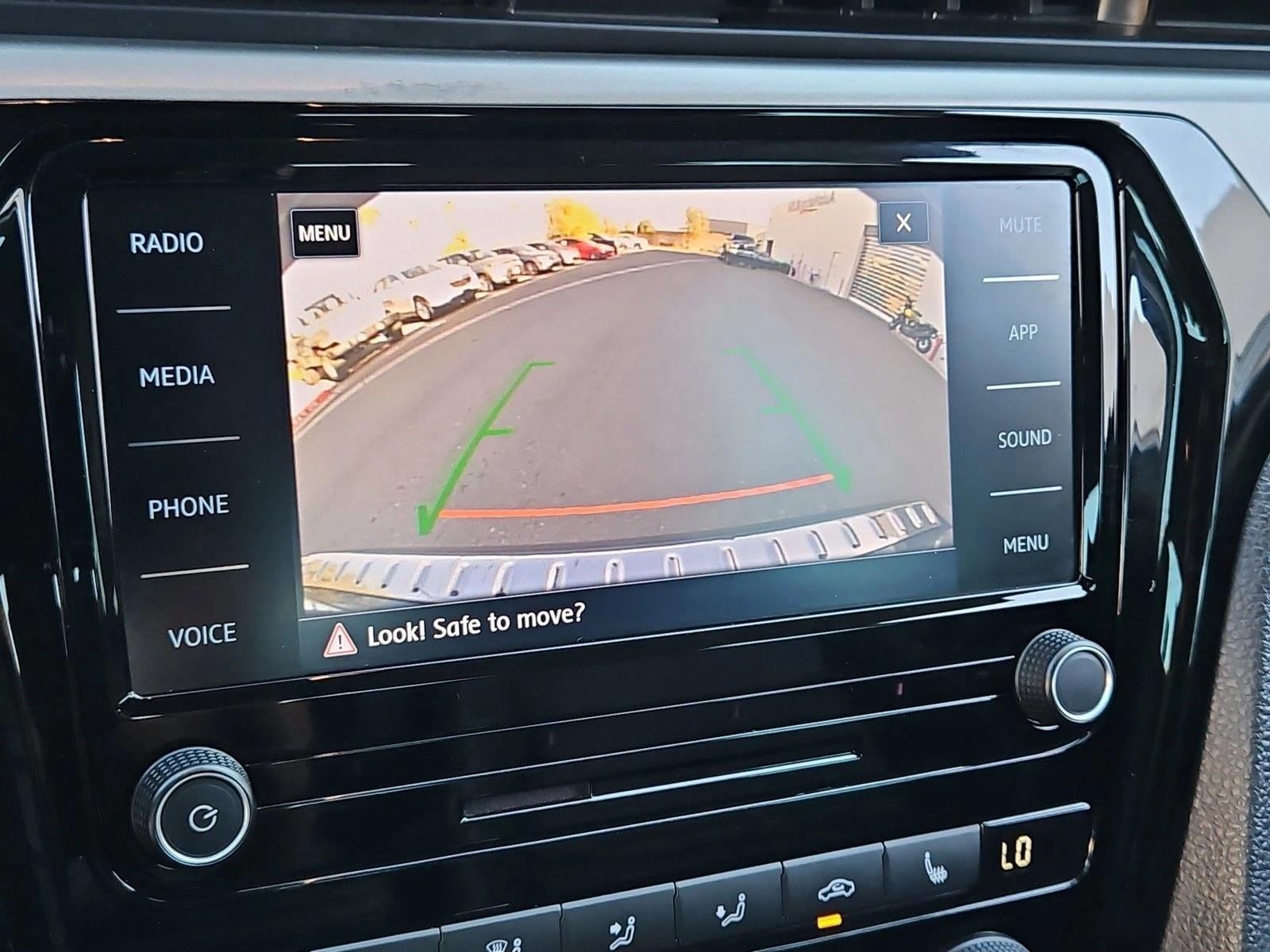 2022 Volkswagen Passat 2.0T SE Auto