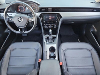 2022 Volkswagen Passat 2.0T SE Auto