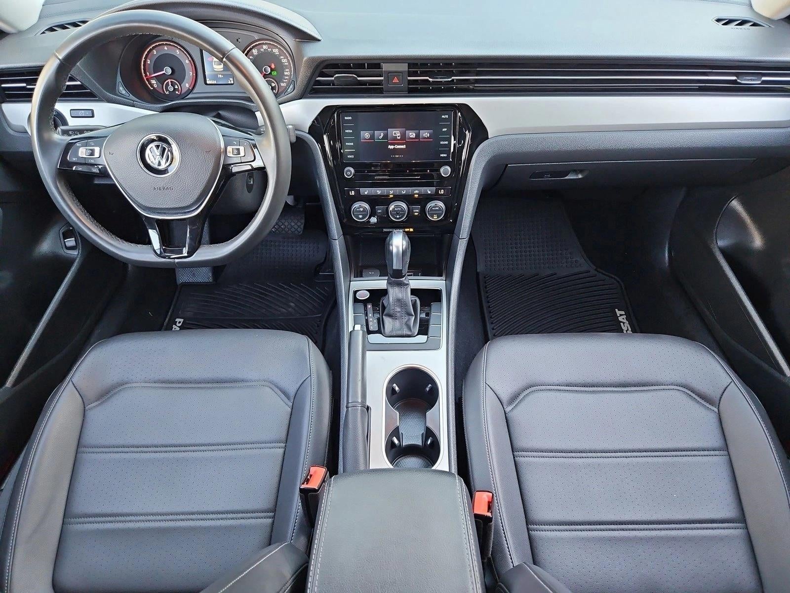 2022 Volkswagen Passat 2.0T SE Auto