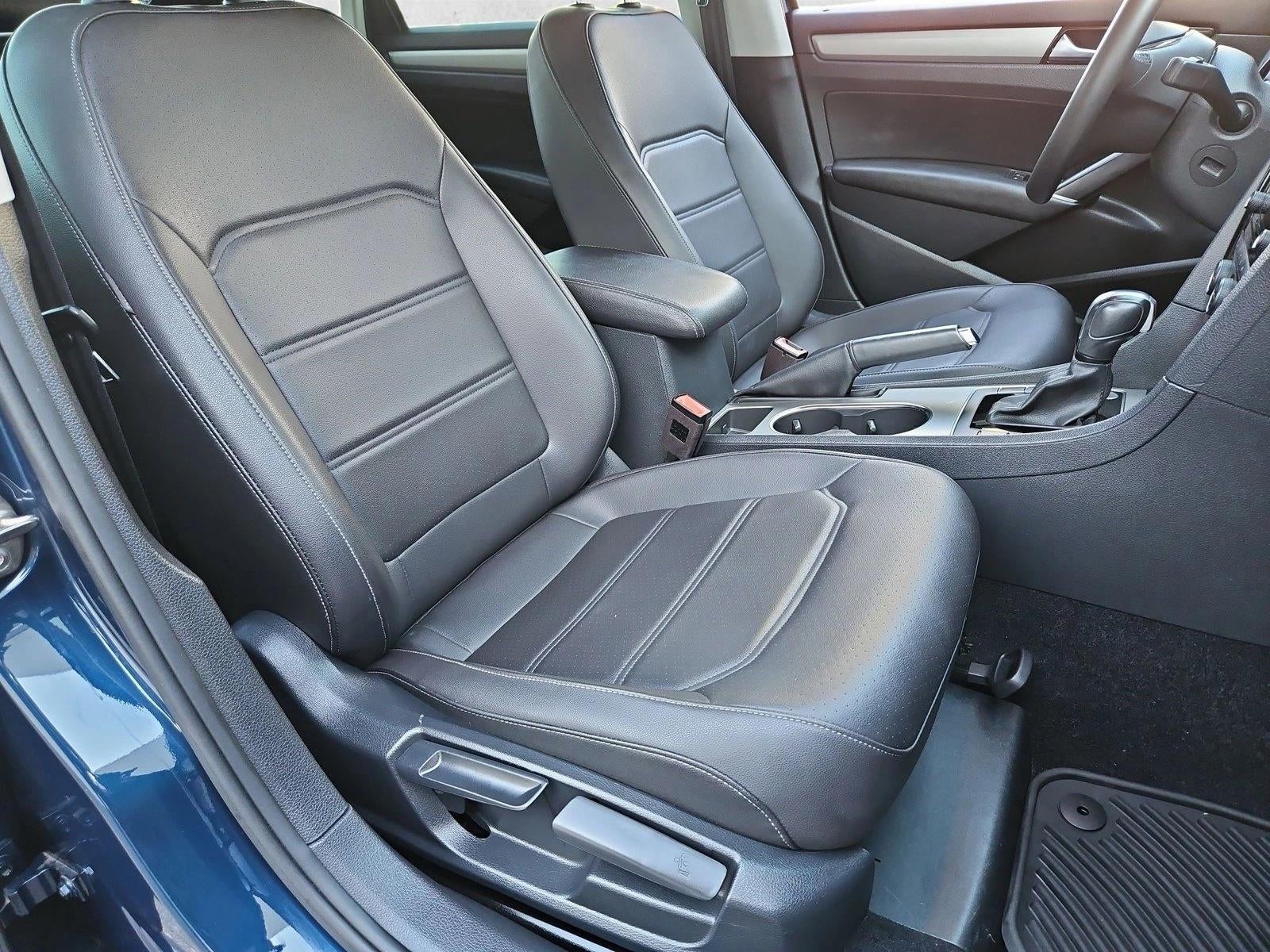 2022 Volkswagen Passat 2.0T SE Auto