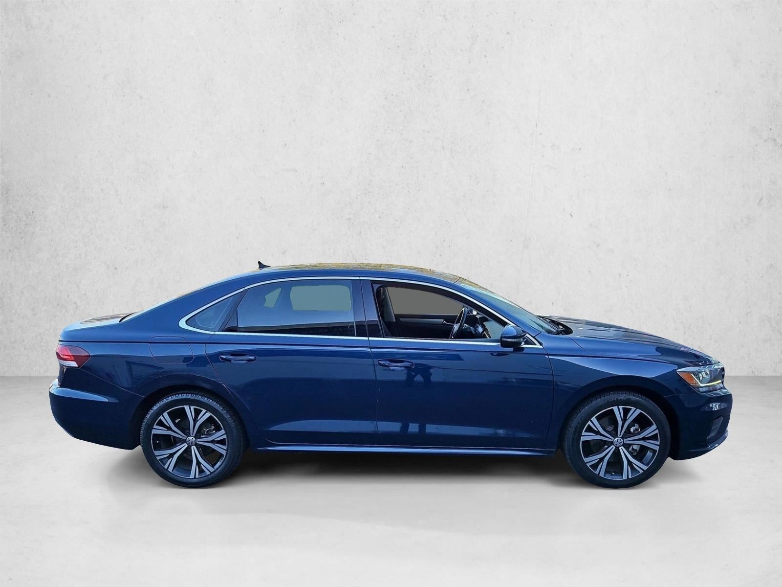 2022 Volkswagen Passat 2.0T SE Auto