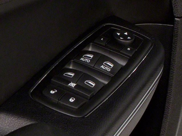 2012 Chrysler 300 4dr Sdn V8 SRT8 RWD