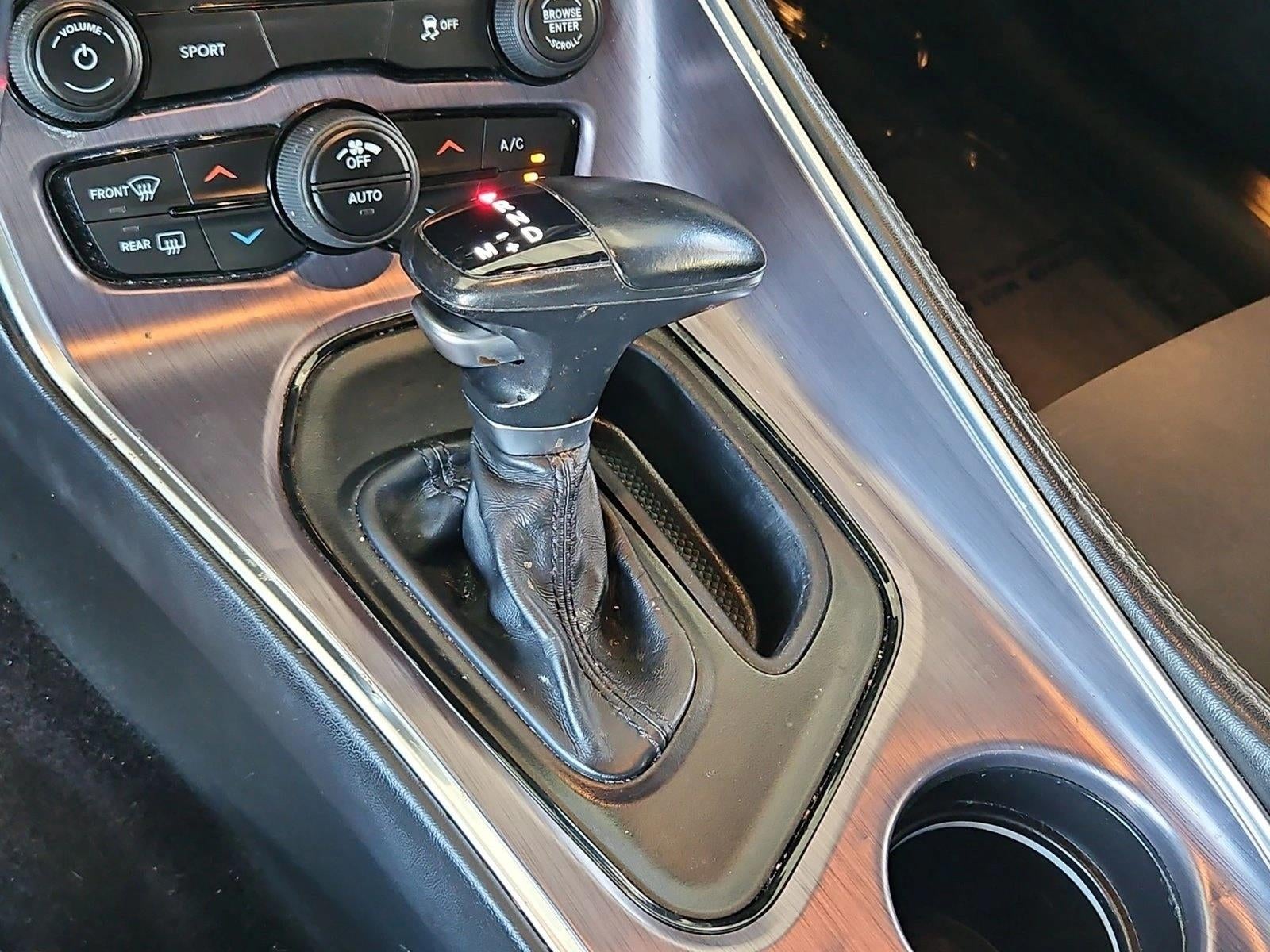 2018 Dodge Challenger SXT RWD