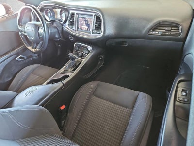 2018 Dodge Challenger SXT RWD