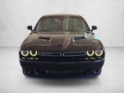 2018 Dodge Challenger SXT RWD