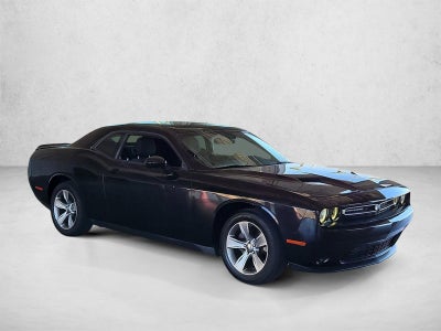 2018 Dodge Challenger SXT RWD