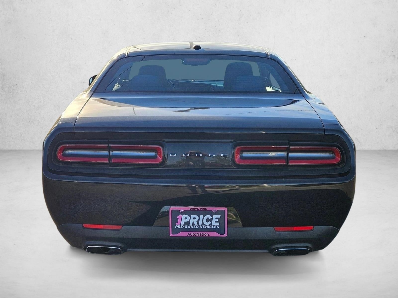 2016 Dodge Challenger 2dr Cpe SXT