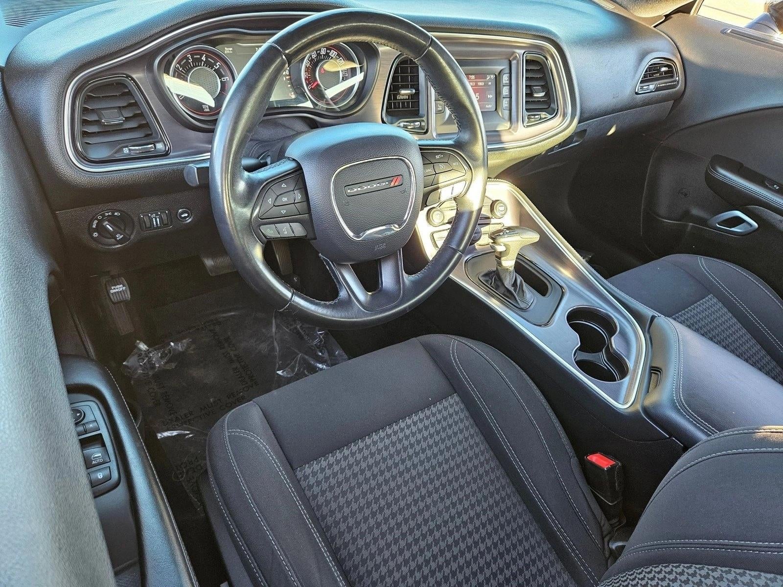 2016 Dodge Challenger 2dr Cpe SXT