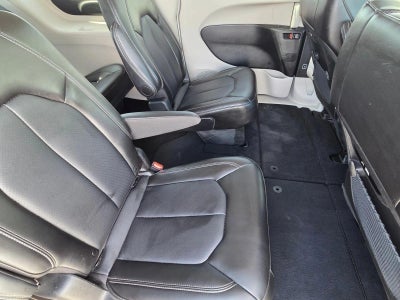 2024 Chrysler Pacifica Touring L FWD