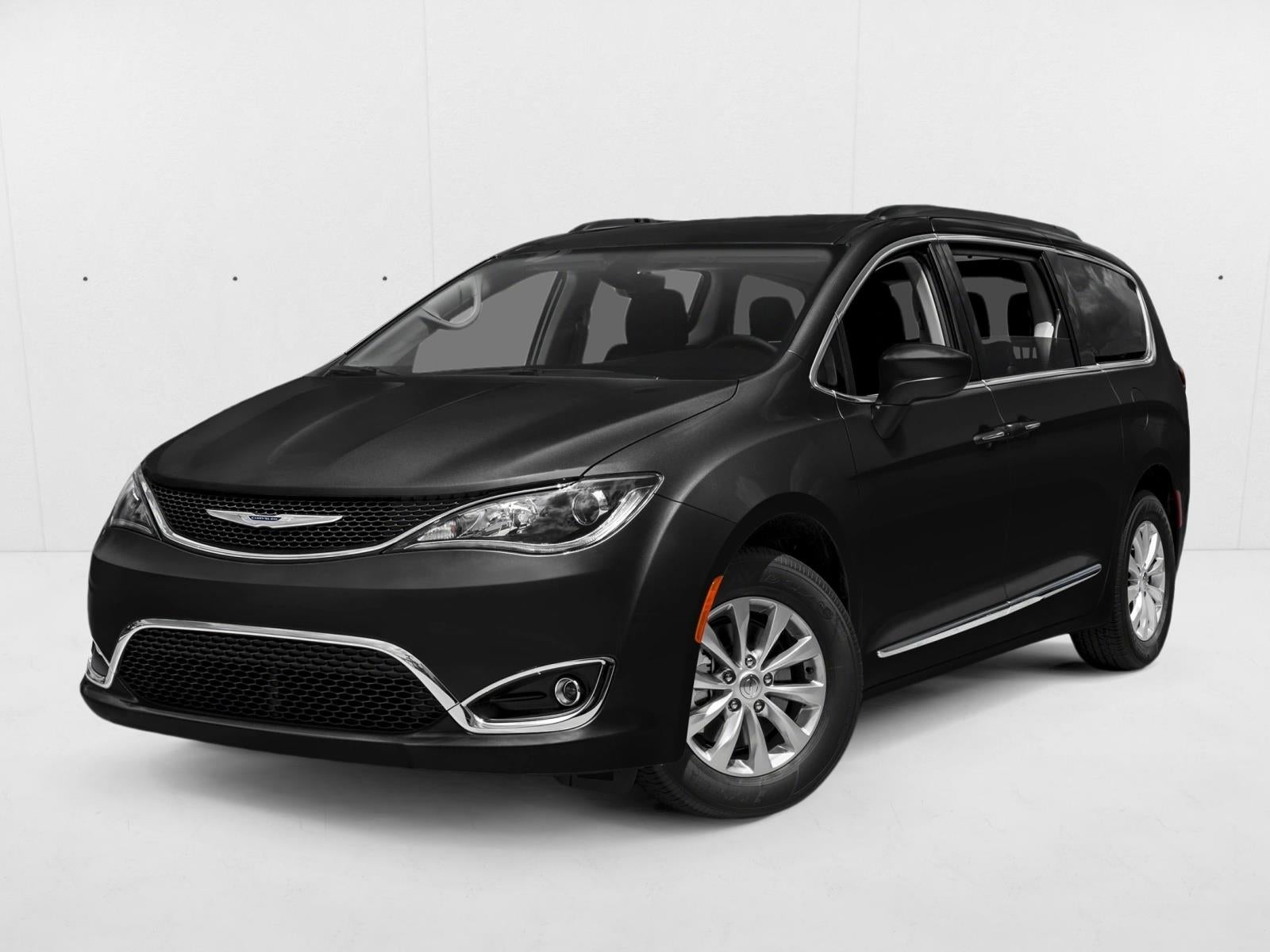 2017 Chrysler Pacifica Touring-L FWD