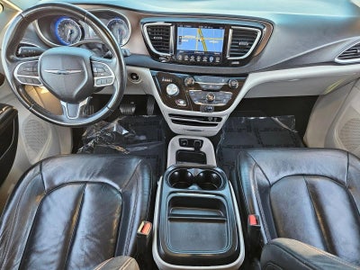 2017 Chrysler Pacifica Touring-L FWD