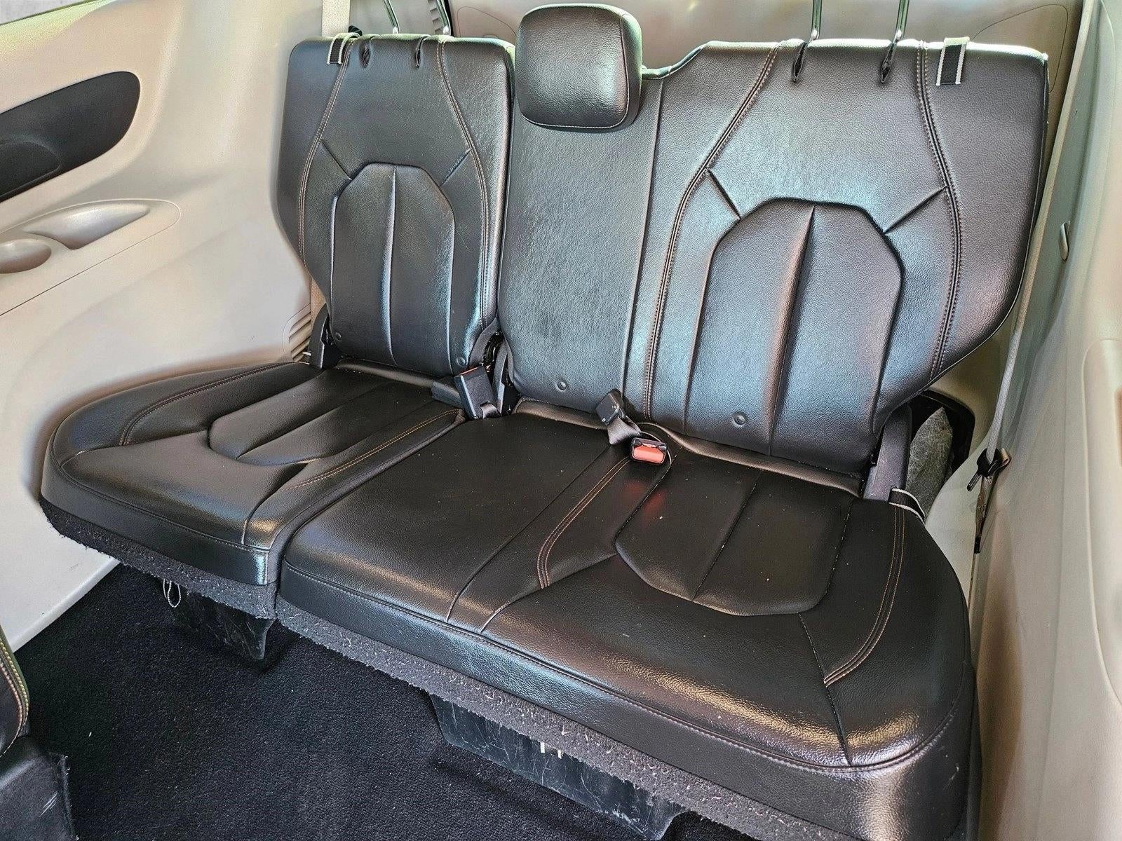 2017 Chrysler Pacifica Touring-L FWD