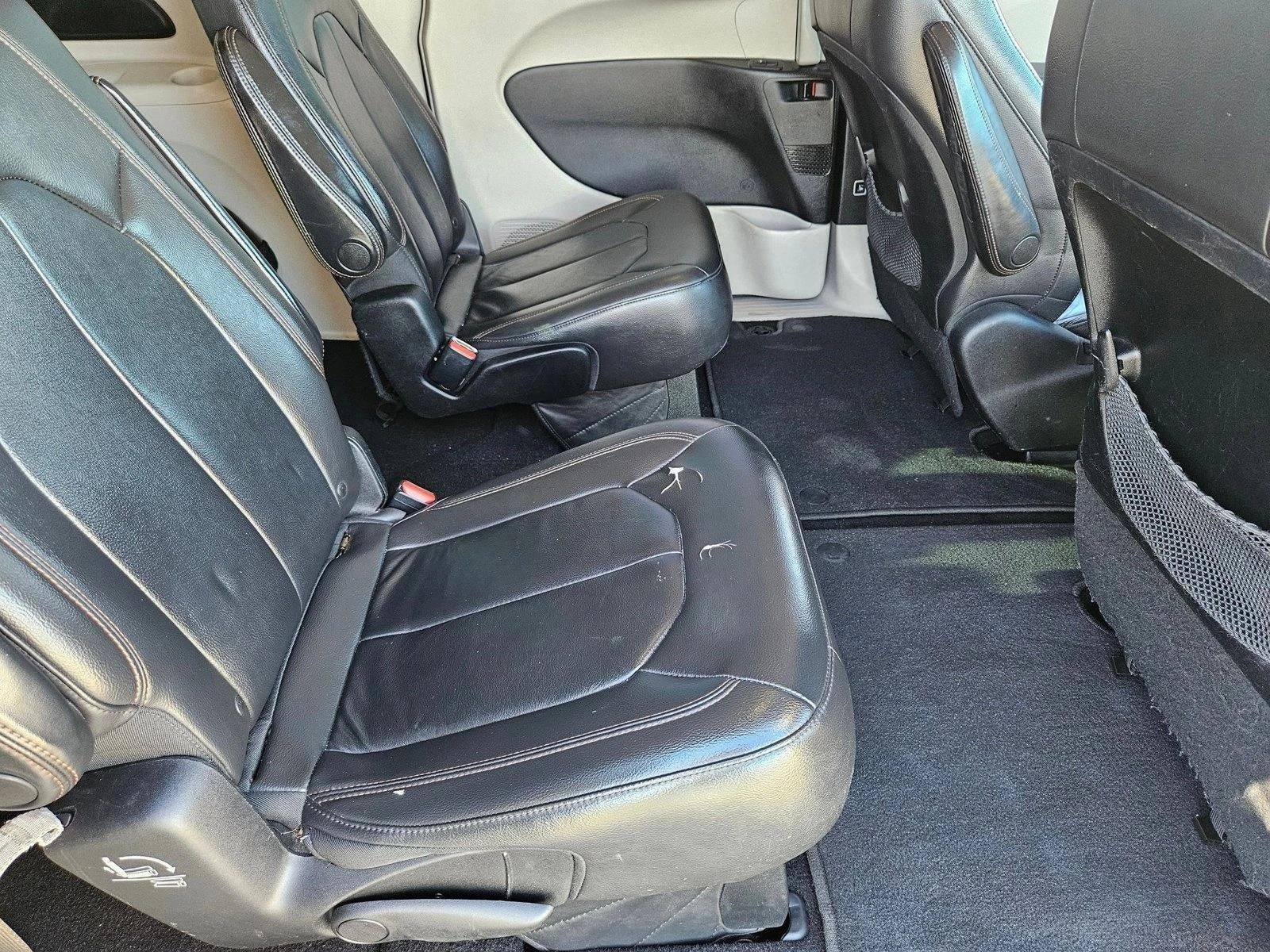 2017 Chrysler Pacifica Touring-L FWD