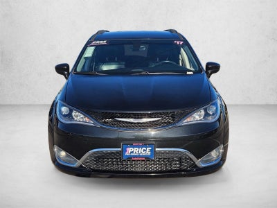 2017 Chrysler Pacifica Touring-L FWD