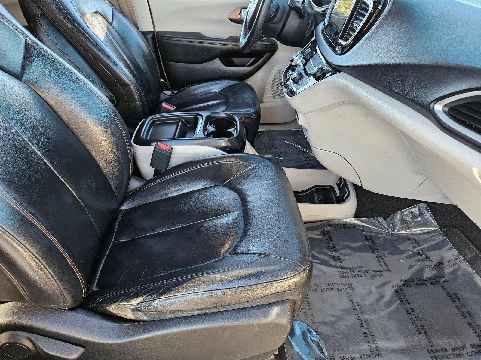 2017 Chrysler Pacifica Touring-L FWD