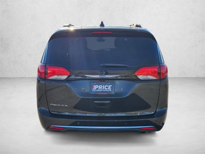 2017 Chrysler Pacifica Touring-L FWD