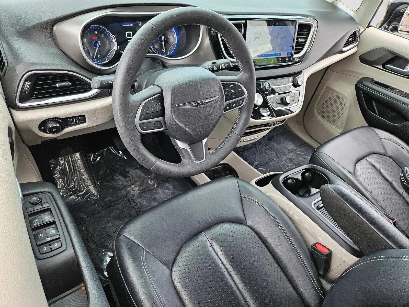 2024 Chrysler Pacifica Touring L FWD