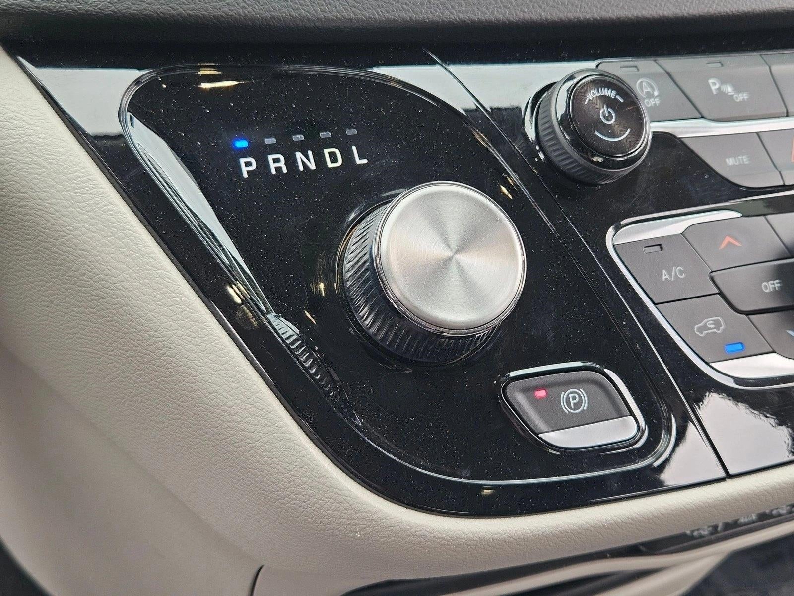 2024 Chrysler Pacifica Touring L FWD