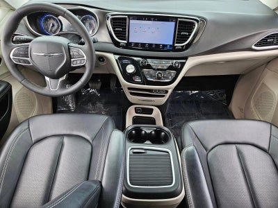 2024 Chrysler Pacifica Touring L FWD