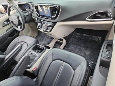 2024 Chrysler Pacifica Touring L FWD
