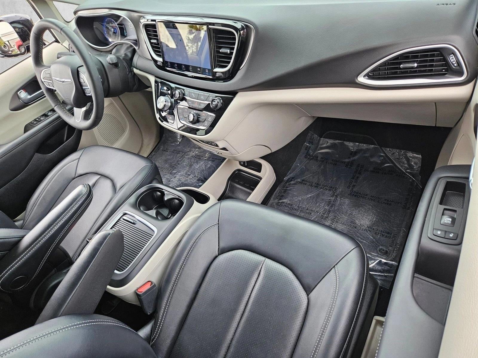 2024 Chrysler Pacifica Touring L FWD