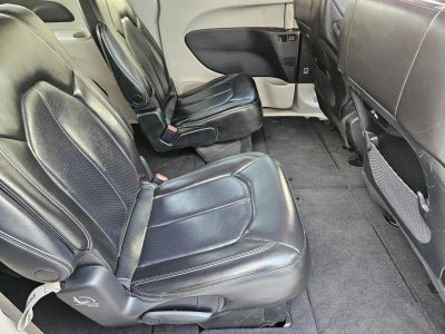 2023 Chrysler Pacifica Touring L FWD