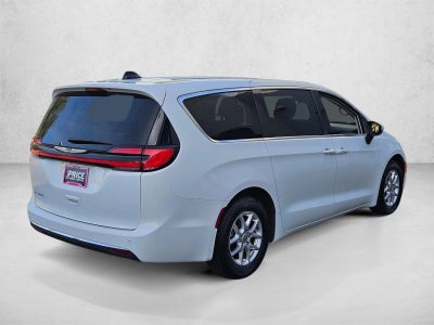 2023 Chrysler Pacifica Touring L FWD