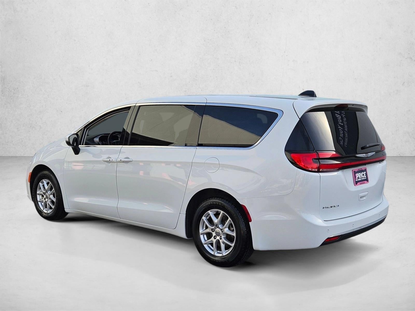 2023 Chrysler Pacifica Touring L FWD