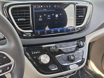 2024 Chrysler Pacifica Touring L FWD