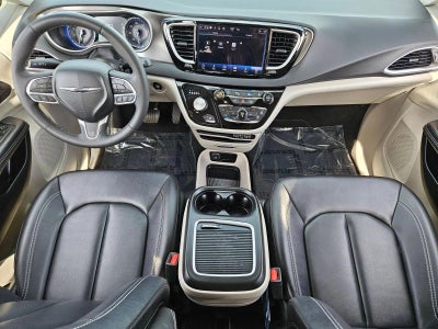 2024 Chrysler Pacifica Touring L FWD