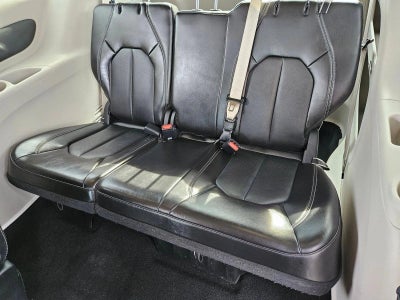 2024 Chrysler Pacifica Touring L FWD