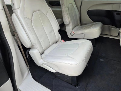 2021 Chrysler Pacifica Touring L FWD