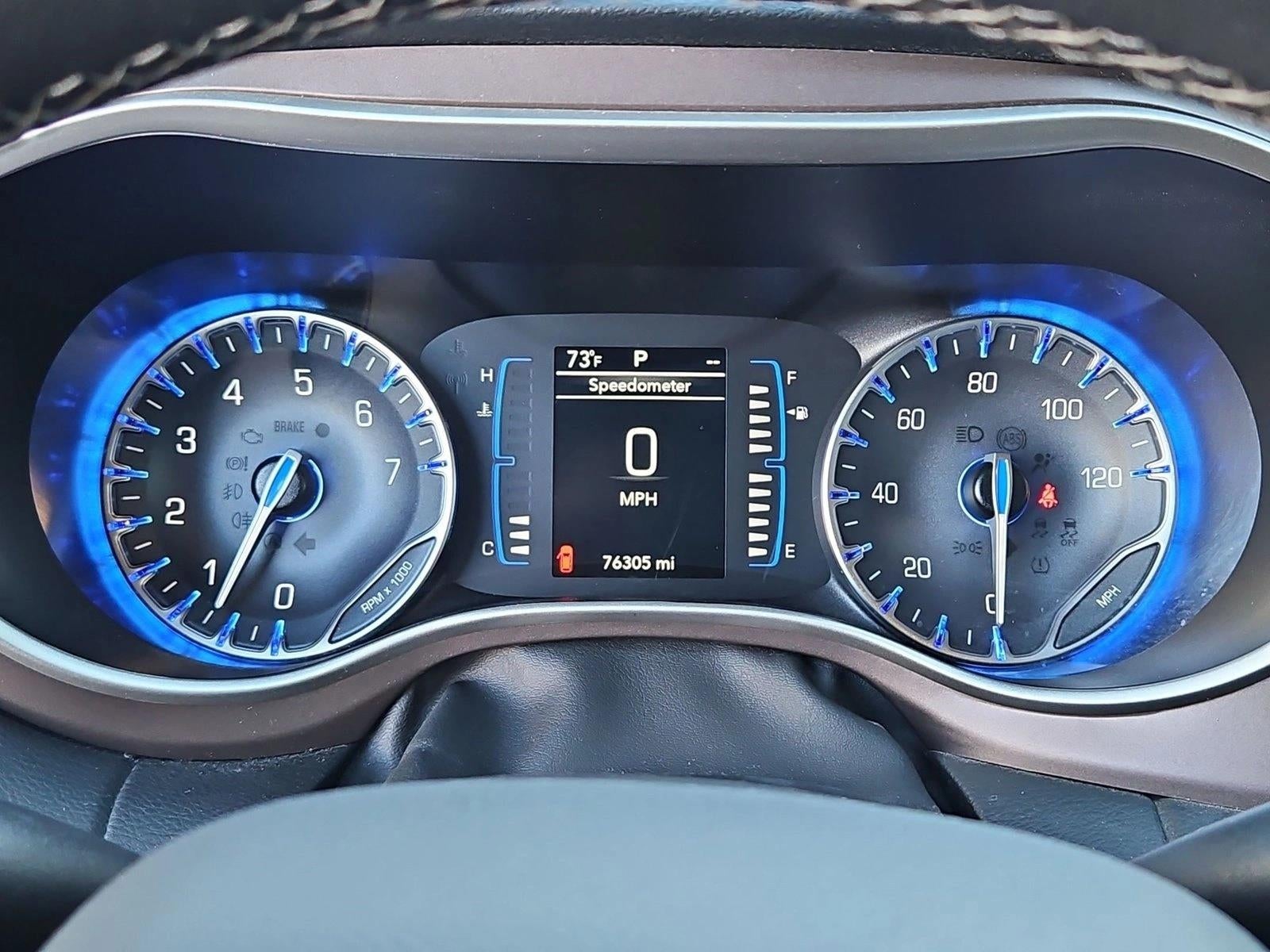 2023 Chrysler Voyager LX FWD