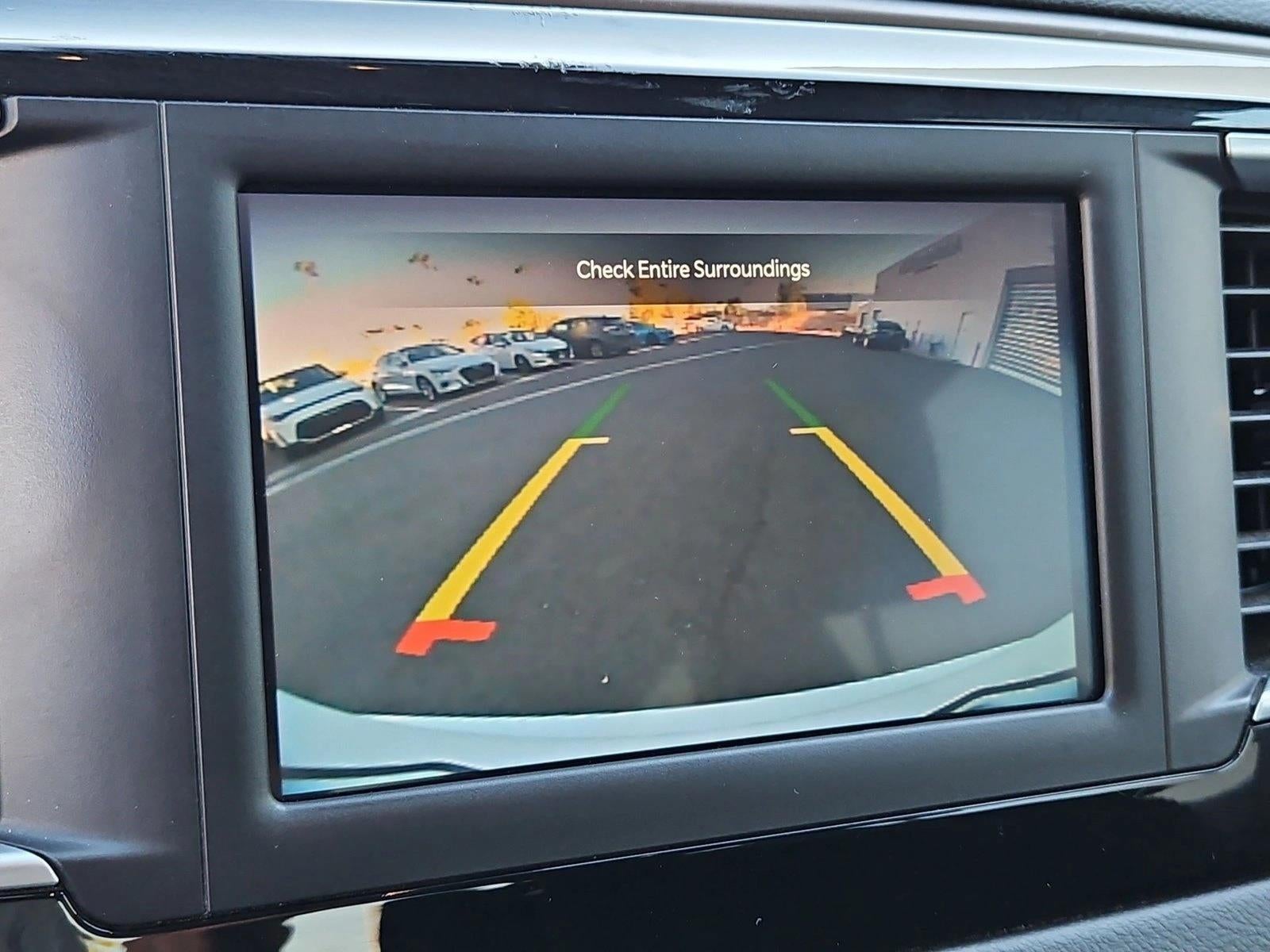 2023 Chrysler Voyager LX FWD