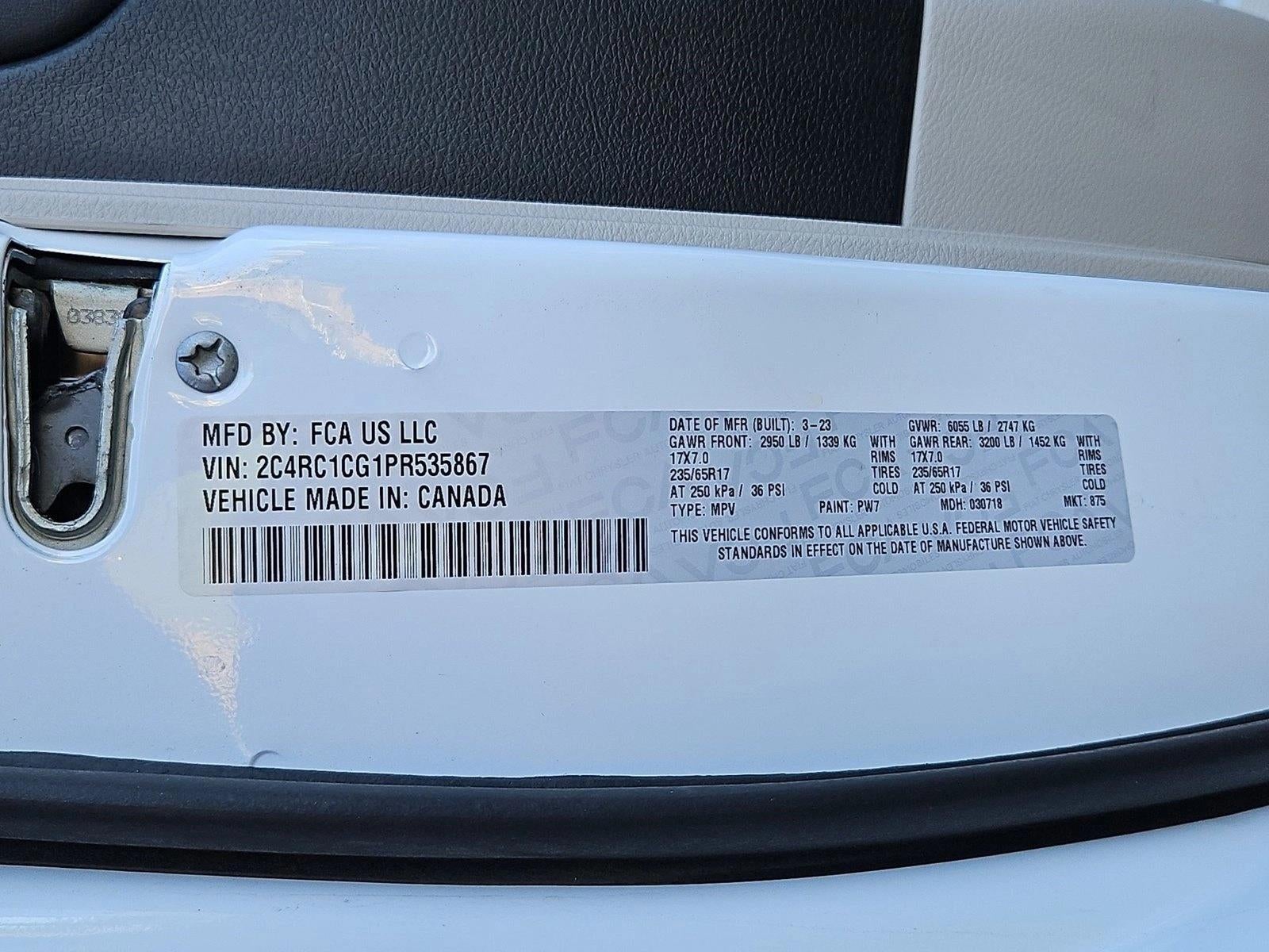2023 Chrysler Voyager LX FWD